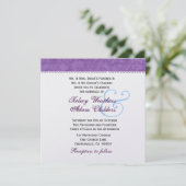 柔らかい紫と白のダマスクの結婚テンプレート 招待状 (スタンド正面)