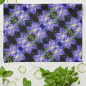 柔らかい紫色のクレマチス花の抽象芸術パターン キッチンタオル (折り畳み)