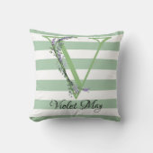 柔らかい緑のストリップのモノグラムラベンダーの緑 クッション (正面)
