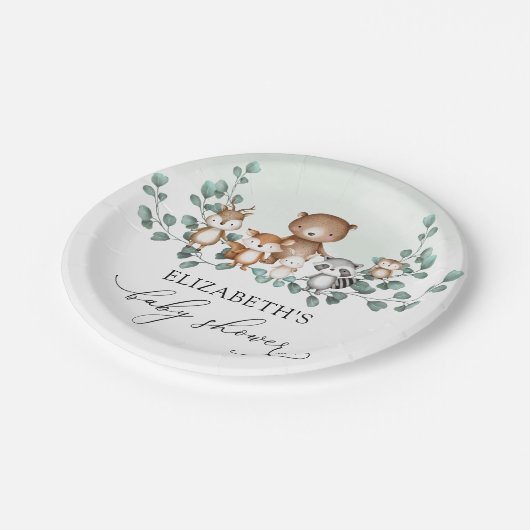 柔らかい緑の森林地に動物のベビーシャワーデコール ペーパープレート (アングル)