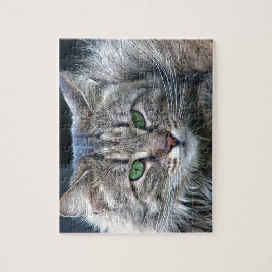 柔らかい緑色の目のトラの子猫猫 ジグソーパズル (縦)
