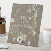 柔らかい色の野生の花自然茶色のサイン 台座サイン (インサイチュ)