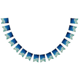 柔らかい雲の層 バンティングフラッグ