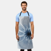 柔らかく優しい青色フラクタルファンタジーフラワーcu エプロン (着用した状態)