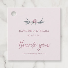 柔らかく抑えられた埃っぽいピンク結婚の牡丹 フェイバータグ