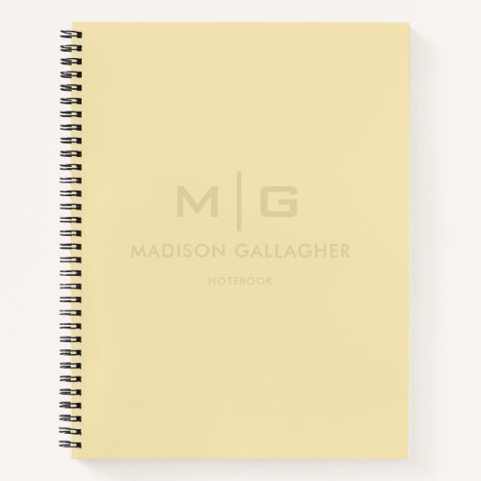 柔らかなソフトな淡いパステル バナナクリームイエロー色 ノートブック (正面)