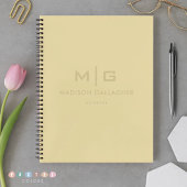 柔らかなソフトな淡いパステル バナナクリームイエロー色 ノートブック