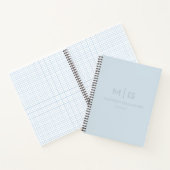 柔らかなソフトな空の淡いパステルベイビーブルーの色 ノートブック (内部)