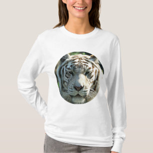 柔らかな茶色の模様が入ったホワイトタイガーの肖像 Tシャツ