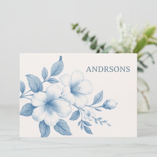 柔らエレガントかな背景に青い花 サンキューカード (スタンド正面)