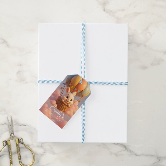 柔ら魅力的かな雲で包まれた熱気球 ギフトタグ (より糸付き)