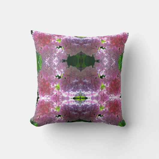 柔エレガントらかいピンクの花模様ピンクのアジサイバラ クッション (正面)