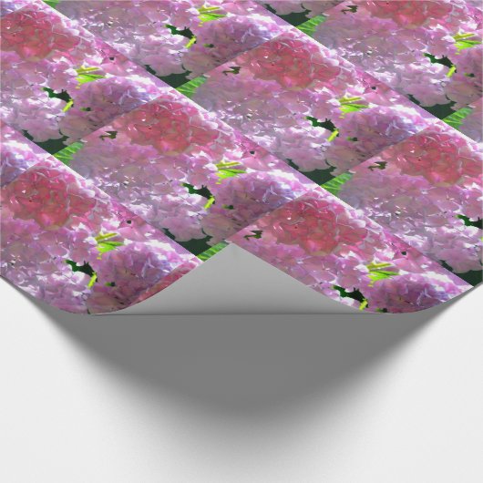 柔エレガントらかいピンクの花模様ピンクのアジサイバラ ラッピングペーパー (角)