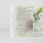 柔結婚らかい緑色の紙の端が裂けたデイジー 招待状 (スタンド正面)