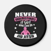 柔術ができる女の子を決して過小評価しない マグネット (正面)