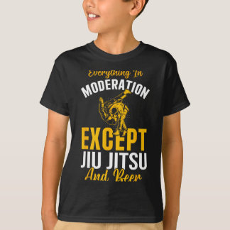 柔術とビールを除く全てはほどほどに Tシャツ