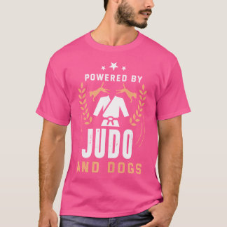 柔道おもしろい犬恋人スポーツ武術アートユーモア柔道 Tシャツ