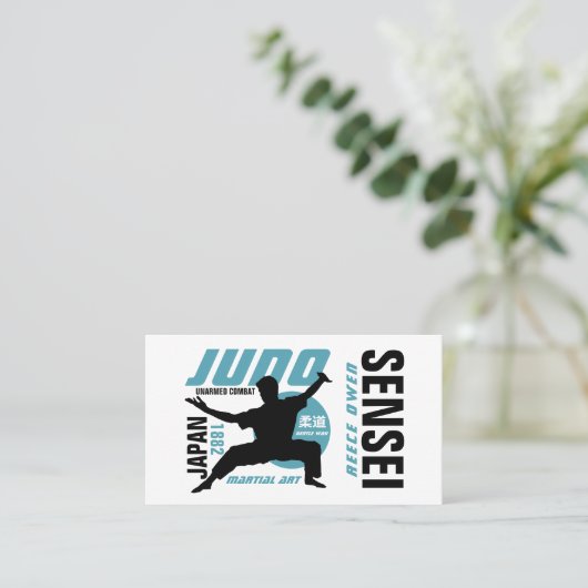 柔道デザイン先生 名刺 (スタンド正面)