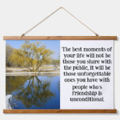 柳の木と水の反射 吊り下げ型タペストリー (正面)