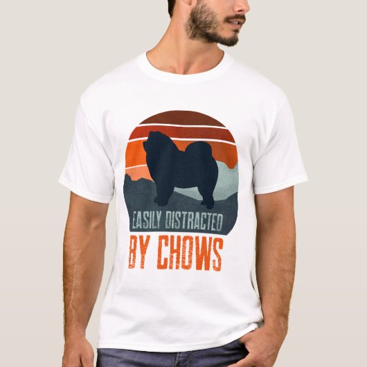 柴犬の散歩に簡単に気を取られる Tシャツ (正面)