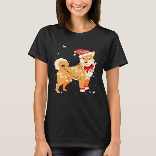 柴犬ドッグクリスマスツリークリスマスママパパ Tシャツ (正面)