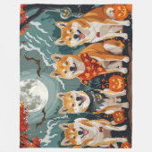 柴犬ハロウィン不気味 フリースブランケット (正面)