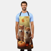 柴犬パピーオータムデライトカボチャ エプロン (着用した状態)