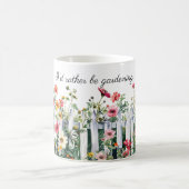 柵で花を園芸に コーヒーマグカップ (中央)