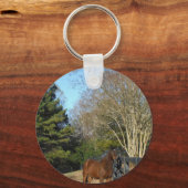 柵に馬の茶色を付ける キーホルダー (正面)