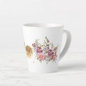 栄光の花のガーランドパーソナライズされた カフェラテマグ (右アングル)