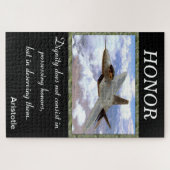 栄誉。ジェット戦闘機が雲の上に高く ジグソーパズル (横)