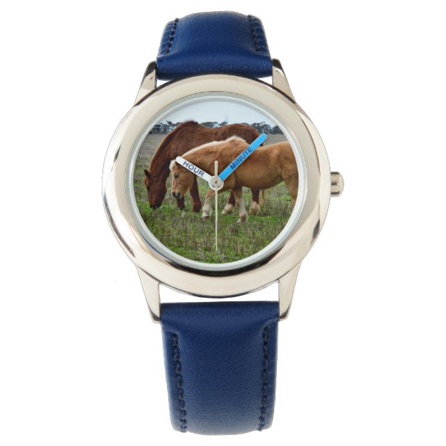栗の馬と馬 腕時計 (正面)