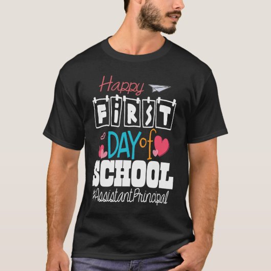校長補佐ハッピーファースト・デイ・バック Tシャツ (正面)