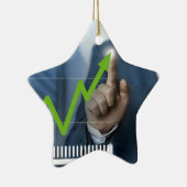 株価タッチスクリーンコンセプトを示す人 セラミックオーナメント (右)