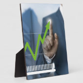 株価タッチスクリーンコンセプトを示す人 フォトプラーク (側面)