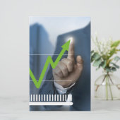 株価タッチスクリーンコンセプトを示す人 便箋 (スタンド正面)