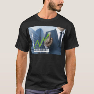 株式の価格をタッチスクリーンで示す男性 Tシャツ