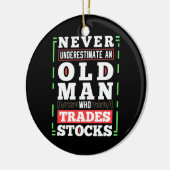 株式を取引する老人の投資家としての力 セラミックオーナメント (左)