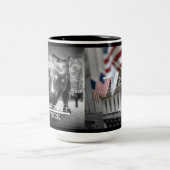 株式取引所のBullのマグ ツートーンマグカップ (中央)