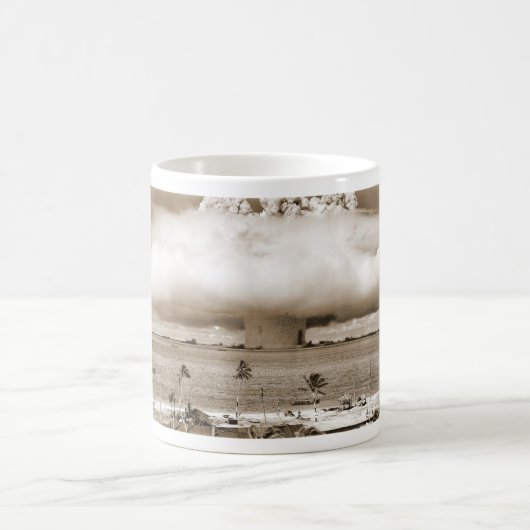核実験のマグ コーヒーマグカップ (中央)