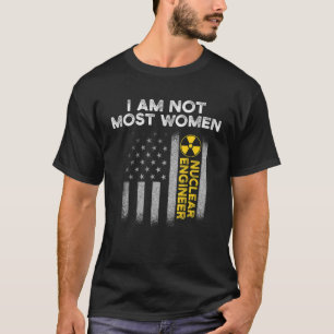 核技術者の大半の女性のエンジニアリング贈り物 Tシャツ