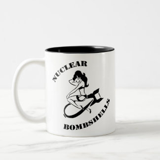核爆弾のカフェインの原子格納容器の単位 ツートーンマグカップ