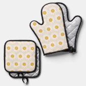 根付いて花開く - やわらかなクリームと黄色いカモミール 鍋つかみ&鍋敷きセット (正面/裏面)