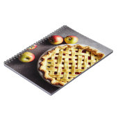 格子のトップと新鮮なリンゴの甘いアップルパイ ノートブック (左側)