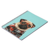 格子柄のシャツのパグ ノートブック (左側)