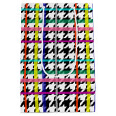 格子状数々のデザインの色の線千鳥格子の ミディアムペーパーバッグ (裏面)