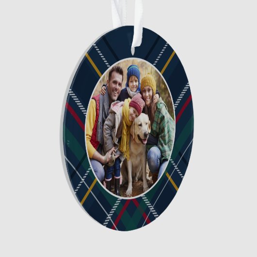 格子縞の家族の写真のパーソナライズされたクリスマス オーナメント (正面)