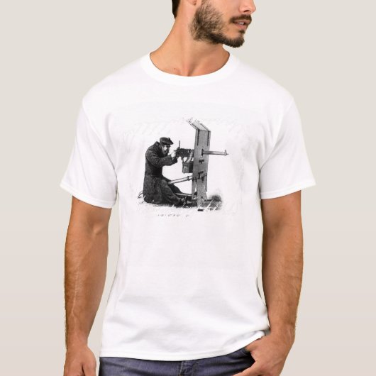 格言の自動銃 Tシャツ (正面)