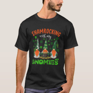 格言アイルランドのシャムロッキングと私のグノーミーの聖パトリック Tシャツ