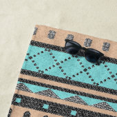 桃とターコイズの部族模様 ビーチタオル (インサイチュ)